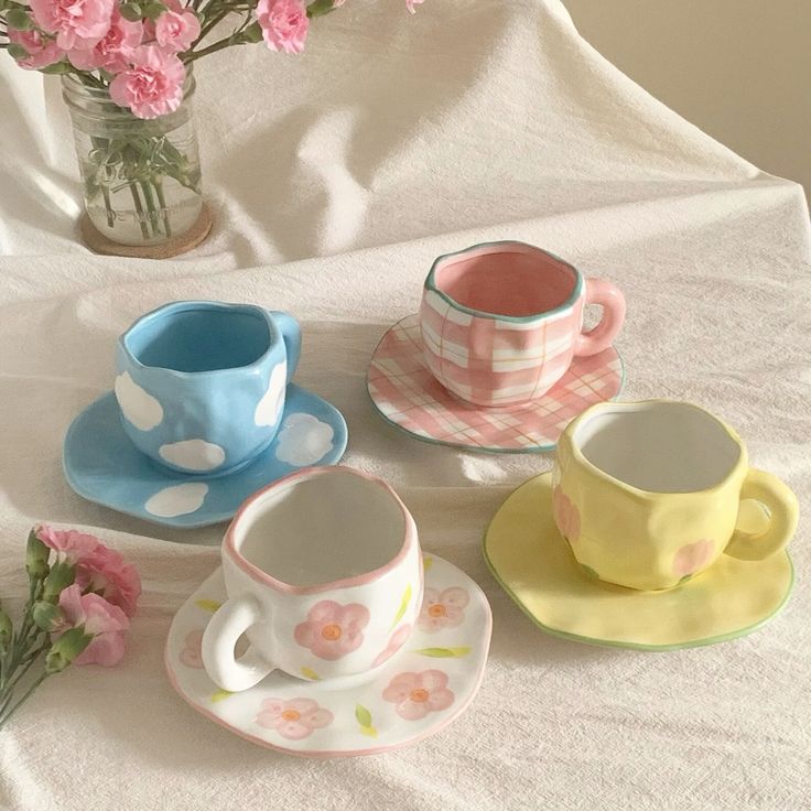 Caneca de Cerâmica Artesanal Modelo Dreams 300ml – Pintada à Mão